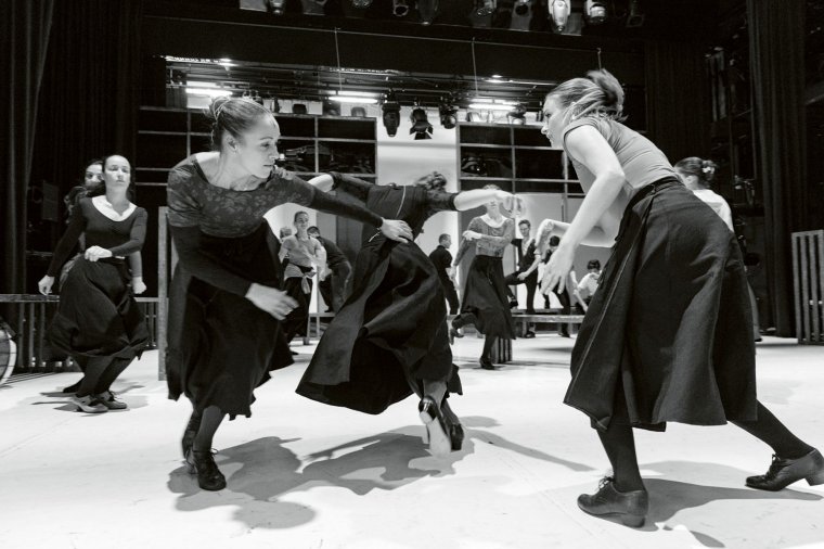 Egy motivált képíró – Gondolatok Váradi Levente jubileumi albumát lapozva