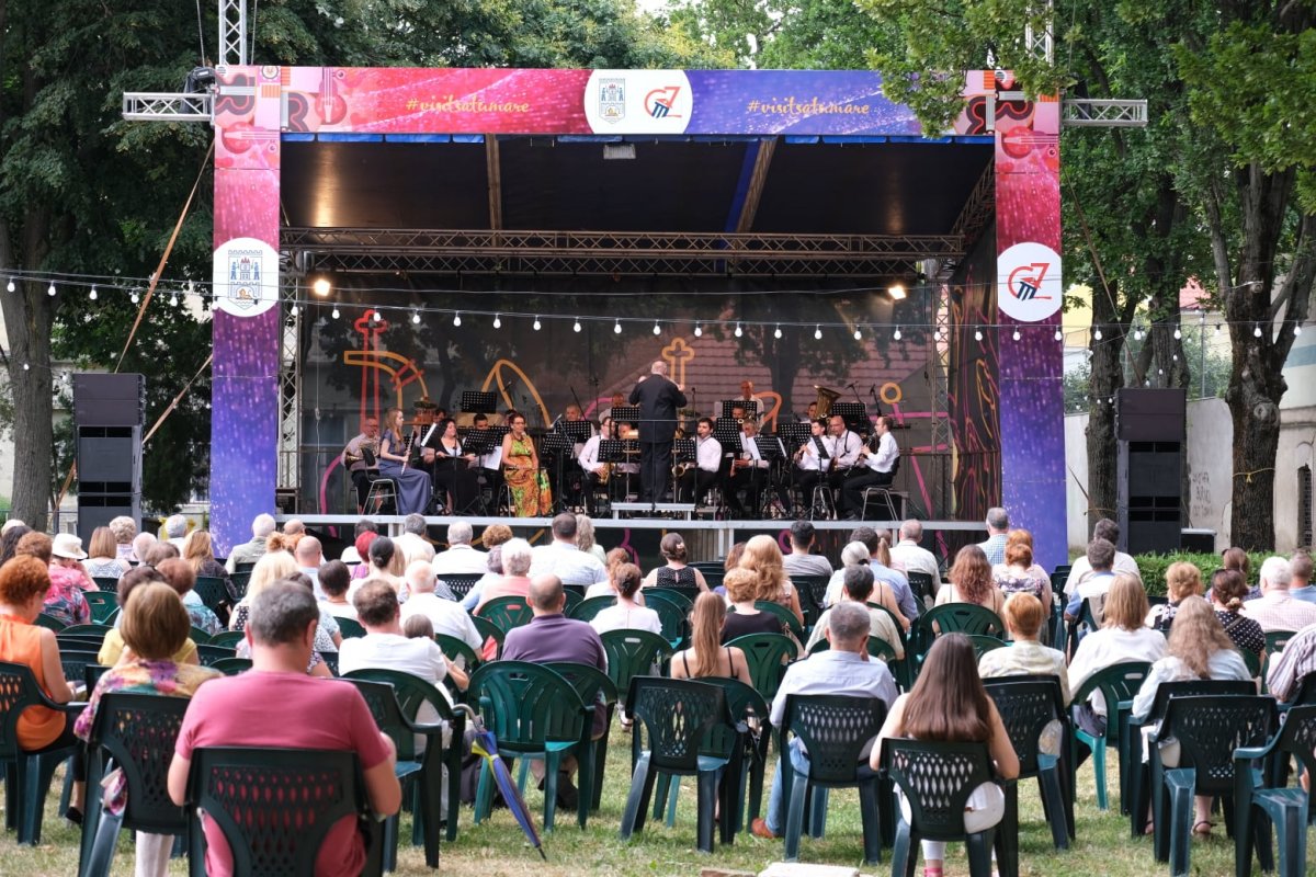 Az idei évadot lezáró gáláján jazzműsorral kedveskedett közönségének a szatmárnémeti Dinu Lipatti Állami Filharmónia •  Fotó: Facebook/Filarmonica de Stat Dinu Lipatti