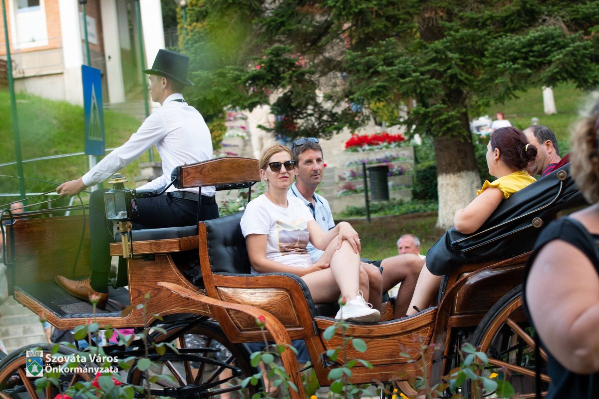 Sok üdülővendég érkezik Szovátára, újra békebeli hangulat, gazdag programkínálat várja őket a fürdővárosban • Fotó: Szováta város önkormányzata