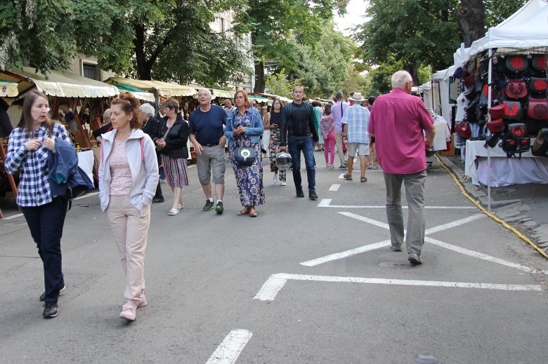 A Farkas utca a tavalyi magyar napokon... •  Fotó: Jakab Mónika