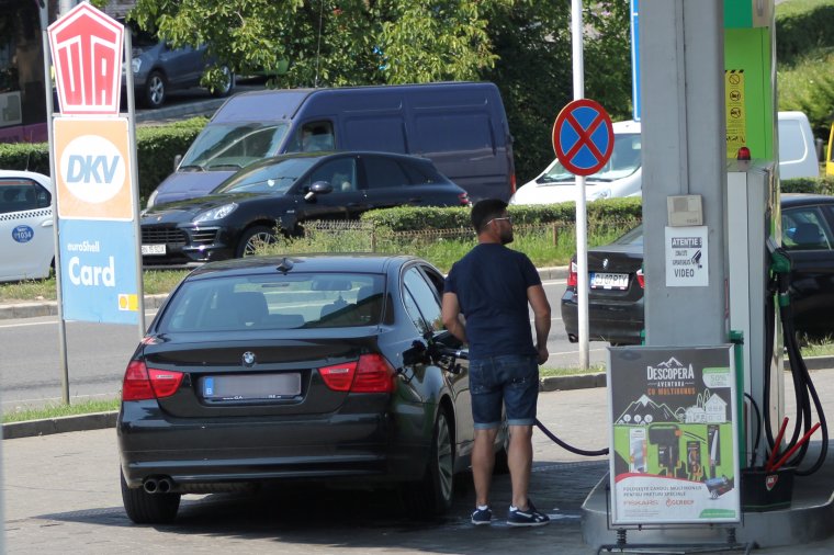 Az 50 banis kedvezménnyel együtt is 20 százalékkal drágult a benzin, és 37 százalékkal nőtt a gázolaj ára az év eleje óta