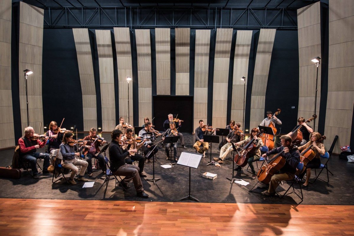 A Csíkszeredai Vásárnapok keretében koncertezik az idén húszéves kamarazenekar • Fotó: Csíki Kamarazenekar / Facebook