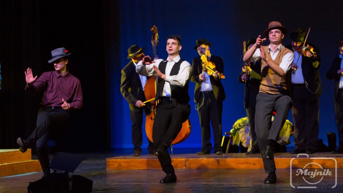 •  Fotó: Aradi Kamaraszínház