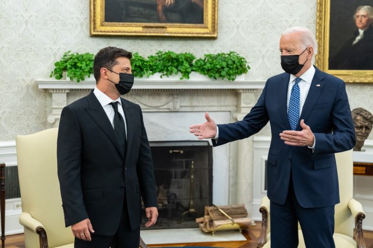 Zelenszkij Washingtonba látogat, további katonai támogatásról tárgyal az amerikai elnökkel