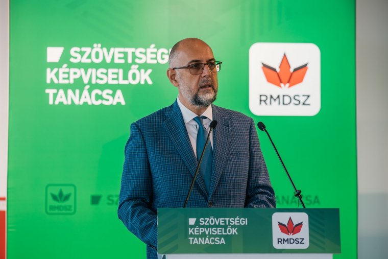 Kelemen: a Facebookon kifejtett nindzsa-attitűd nem segít kilábalni a kormányválságból