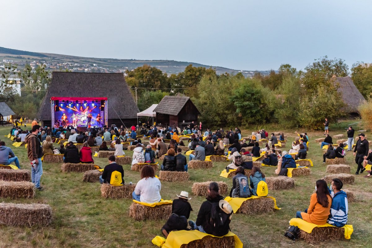 A Hója erdő melletti skanzen tavaly fogadta be először a fesztivált •  Fotó: Jazz in the park / Facebook