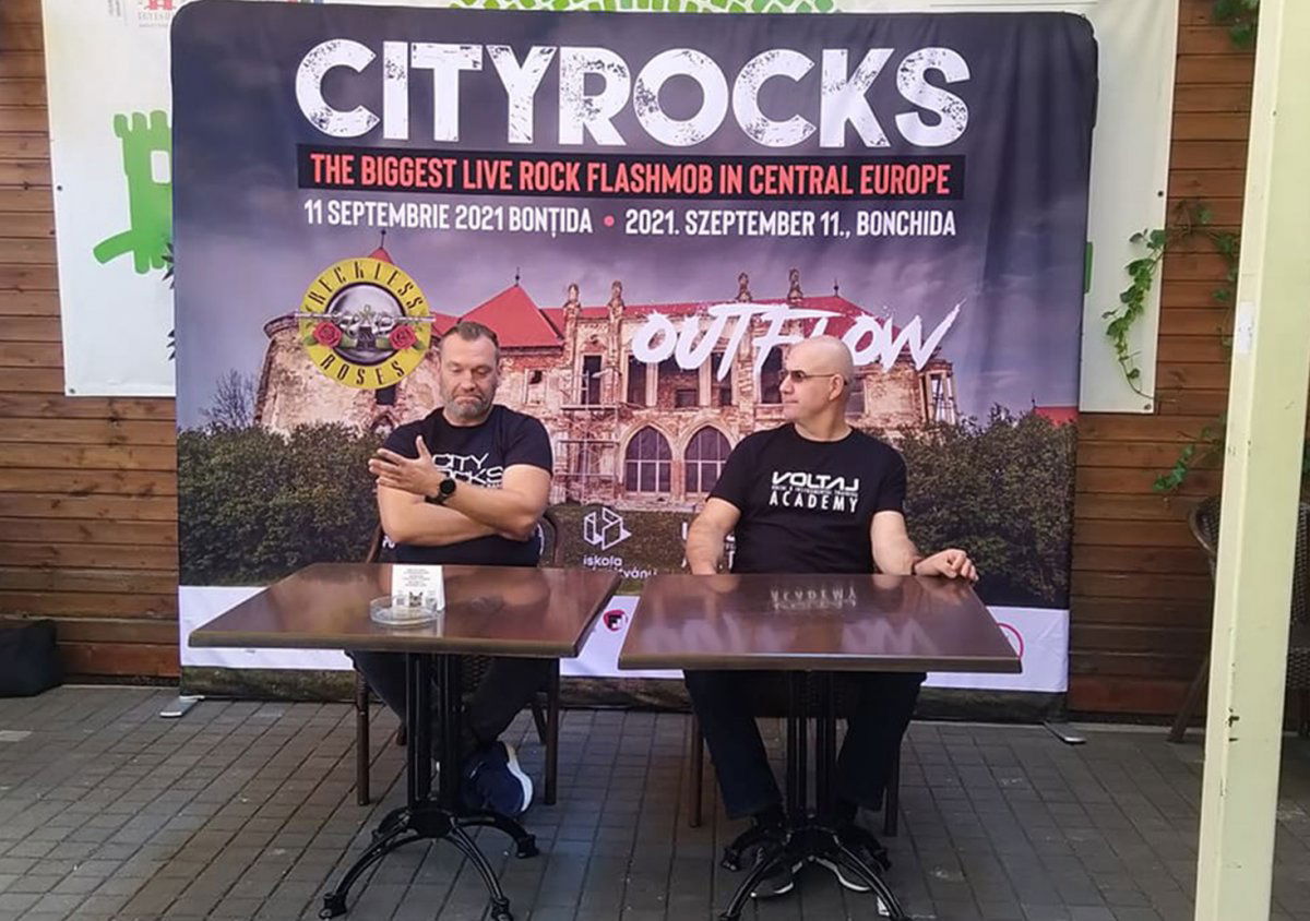 A CityRocks szervezői, Kinizsi Zoltán és Cristian Sîntamarian azt ígérik, hogy örömzenélés várja a rockzene kedvelőit a hétvégén Bonchidán  •  Fotó: Deák Szidónia