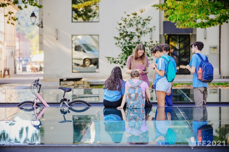 Kapcsolatokat újrateremtő diáknapok Nagybányán: interaktív feladatokkal várja a fiatalokat a vasárnapig tartó Főtér Fesztivál