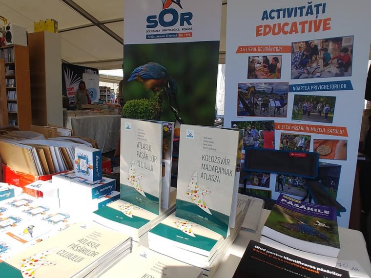 Hiánypótló kézikönyv Kolozsvár madarairól: a szárnyasok védelmére is felhívja a figyelmet a „nyolckezes” atlasz