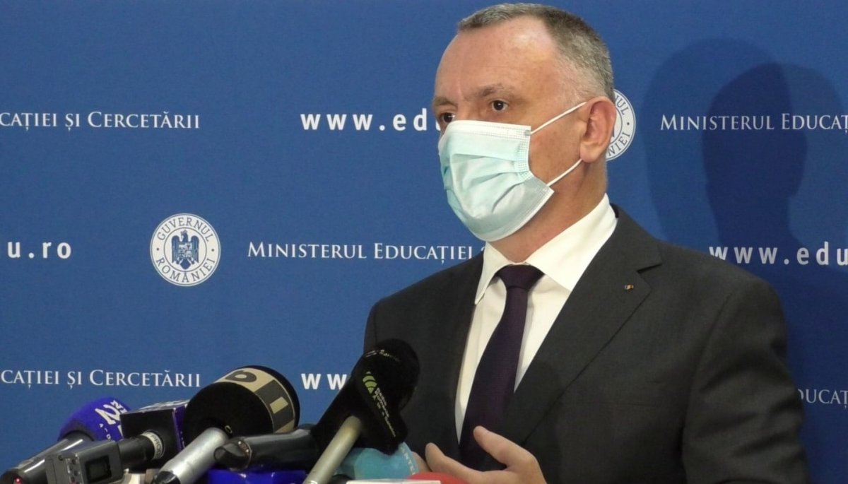 Sorin Cîmpeanu ügyvivő tanügyminiszter. Archív •  Fotó: Oktatási minisztérium