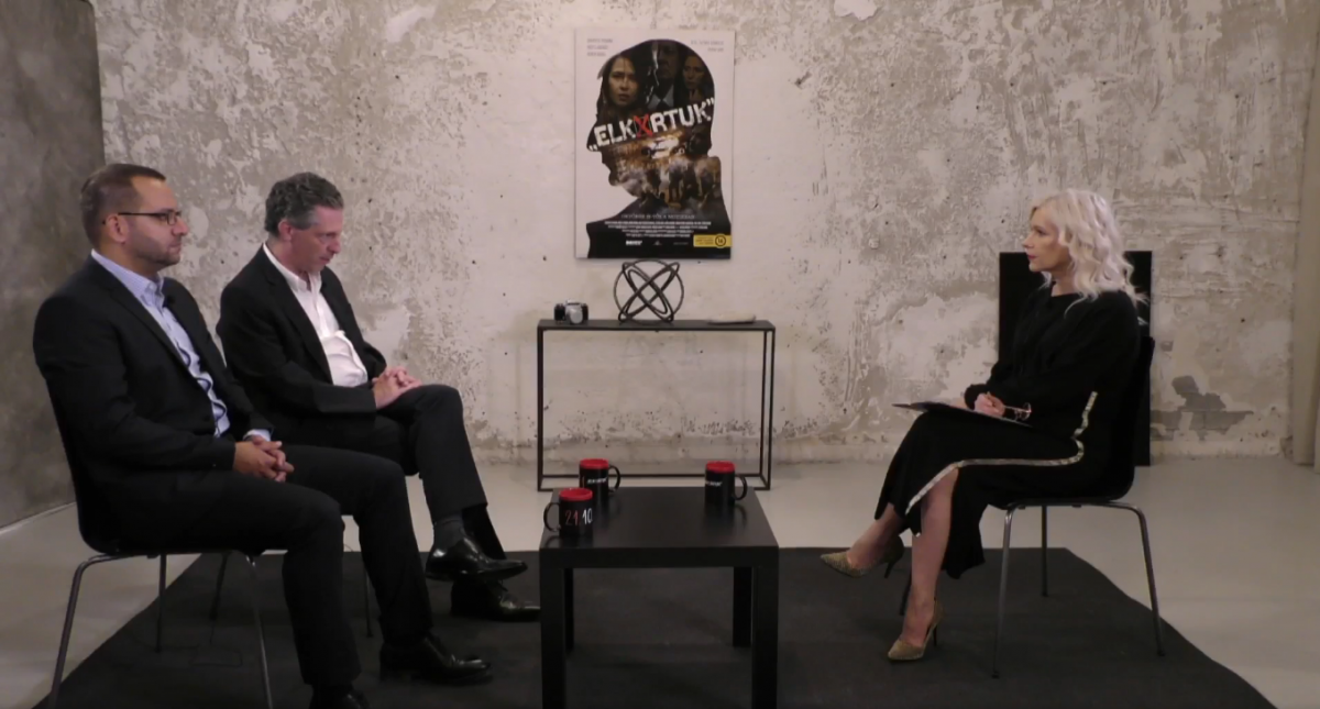 Lánczi Tamás politológus és Schiffer András ügyvéd, politikus a kerekasztal-beszélgetésen •  Fotó: Facebook/ELK RTUK﻿
