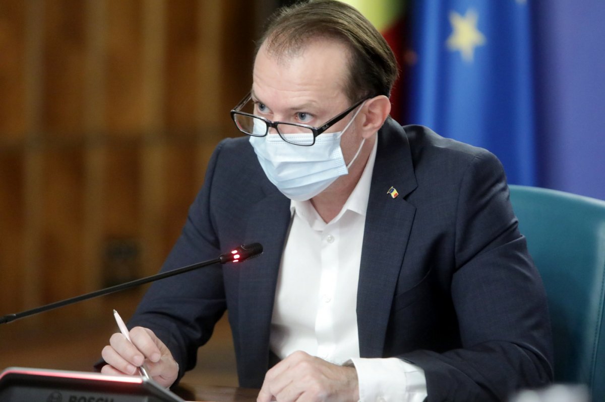 Cîțu: egyelőre még nem tudni, hány százalékos lesz a nyugdíjemelés •  Fotó: Gov.ro