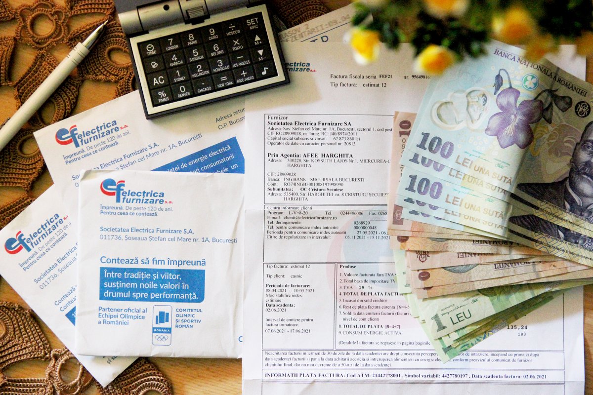 Rendszertelenül és nem mindig a várt összeggel érkeznek a számlák •  Fotó: Jakab Mónika