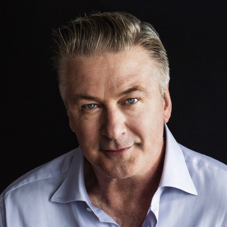 Tragédia a forgatáson: Alec Baldwin kellékfegyverrel okozta az operatőr halálát