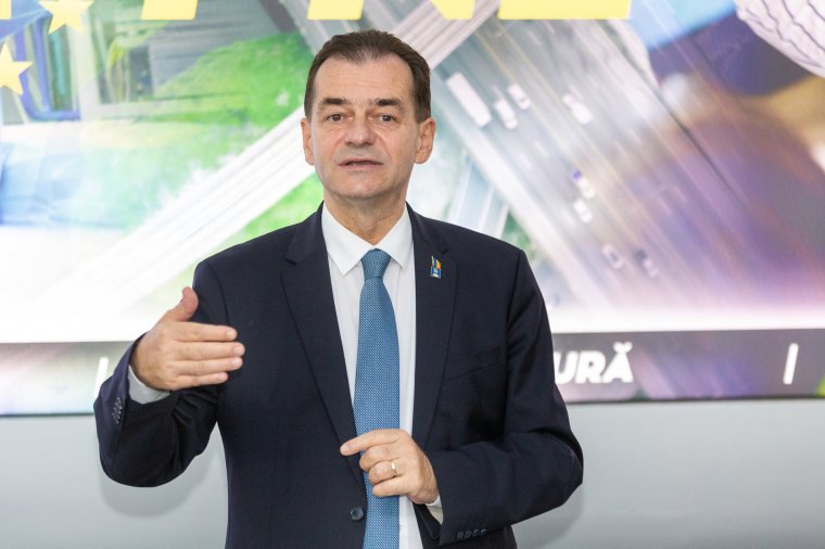 Orban feljelenti azokat, akik bántalmazták őt az AUR törvénytelenül megszervezett tüntetésén