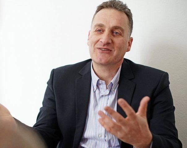 Szathmáry Zsolt maga is próbál külföldön dolgozókat hazacsábítani •  Fotó: Haáz Vince