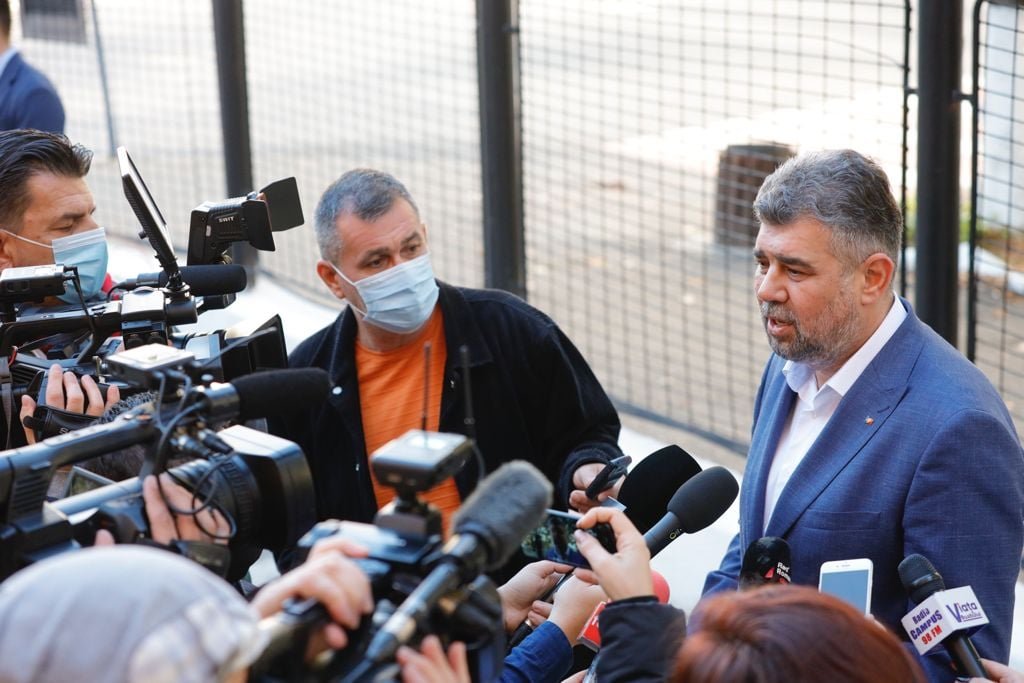 •  Fotó: Marcel Ciolacu/Facebook