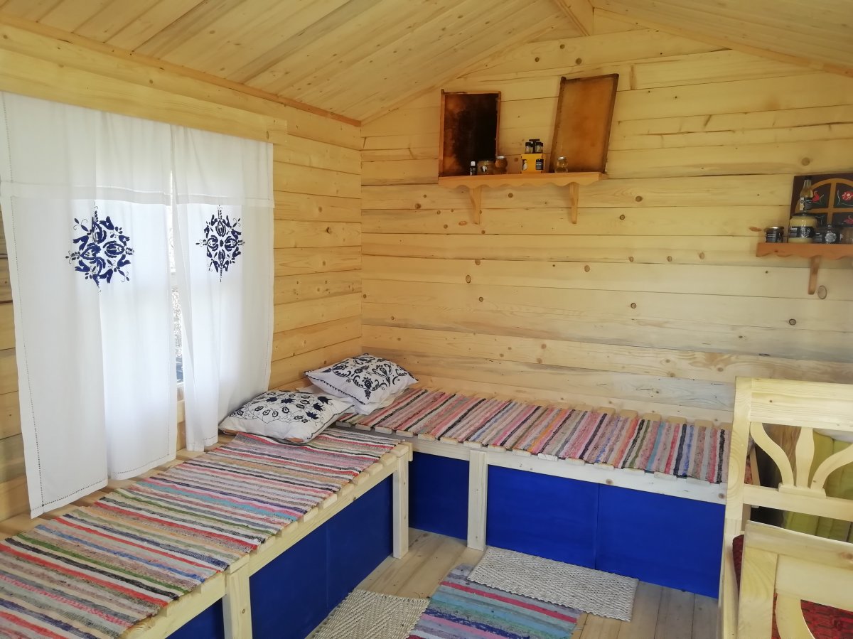 Az apiterápiás kuckóban nyolc méhcsalád lakik •  Fotó: Oláh Eszter