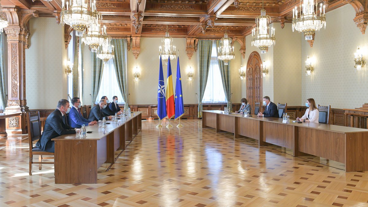 •  Fotó: Presidency.ro