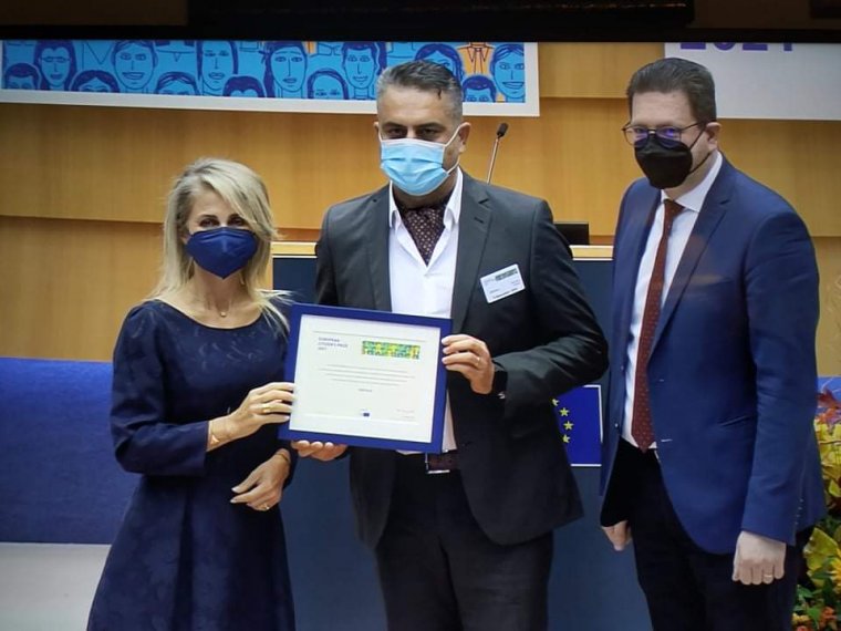 Dávid Botond székelyudvarhelyi fotós vehette át idén az EP Európai Polgár díját