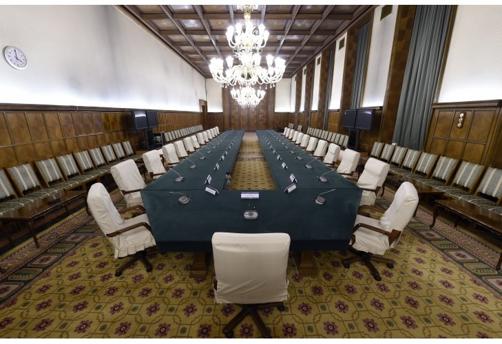 Nicușor Dan nem akarja elsietni a kormányalakítást