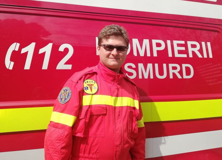 „Én a SMURD-önkéntességre mondtam igent” – Józsa Nándor Lóránd teológus román állami kitüntetéséről