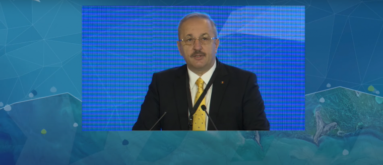 Román védelmi miniszter: nagy a veszélye az Ukrajna elleni orosz katonai támadásnak