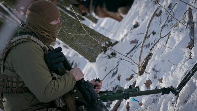 Egymásnak ellentmondó katonai veszteségekről számol be Oroszország és Ukrajna