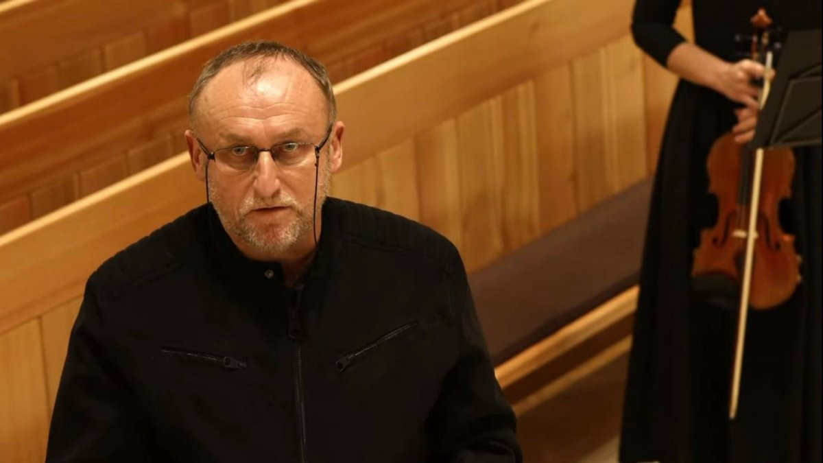 Gazda István lelkész: „hinni csakis Istenben lehet, de ennek nincs köze ahhoz, hogy járvány idején be kell oltatnunk magunkat” •  Fotó: Új Ezredév Református Központ/ Facebook