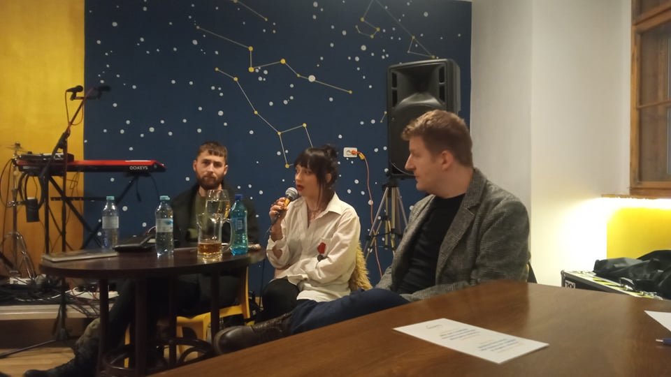 A szakmai zsűrit Kali Ágnes, Székely Örs, André Ferenc fiatal költők alkották •  Fotó: Simó Helga