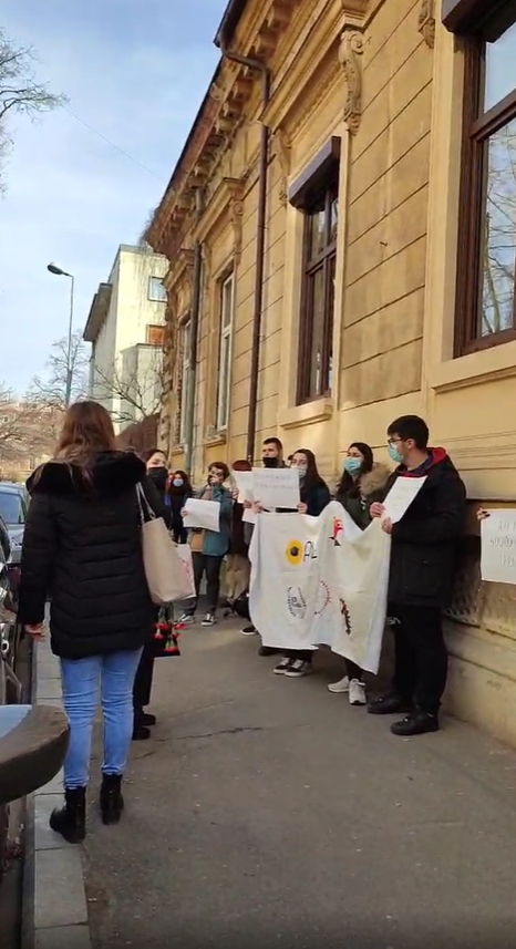 •  Fotó: Facebook/Asociația Elevilor din București și Ilfov/video