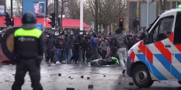 Nem volt vészhelyzet, megszüntetné az éjszakai kijárási tilalmat a bíróság Hollandiában