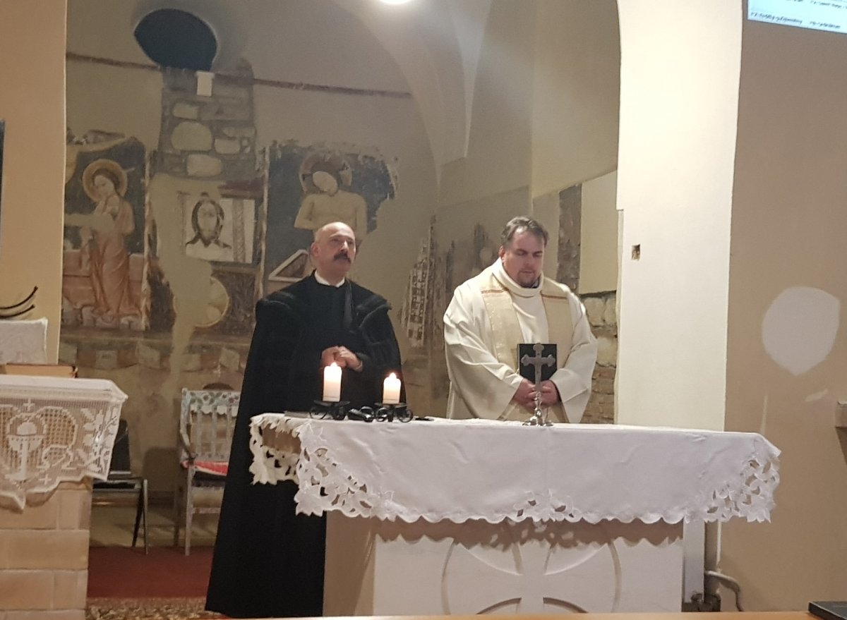 &bullet;  Fotó: Makkay József