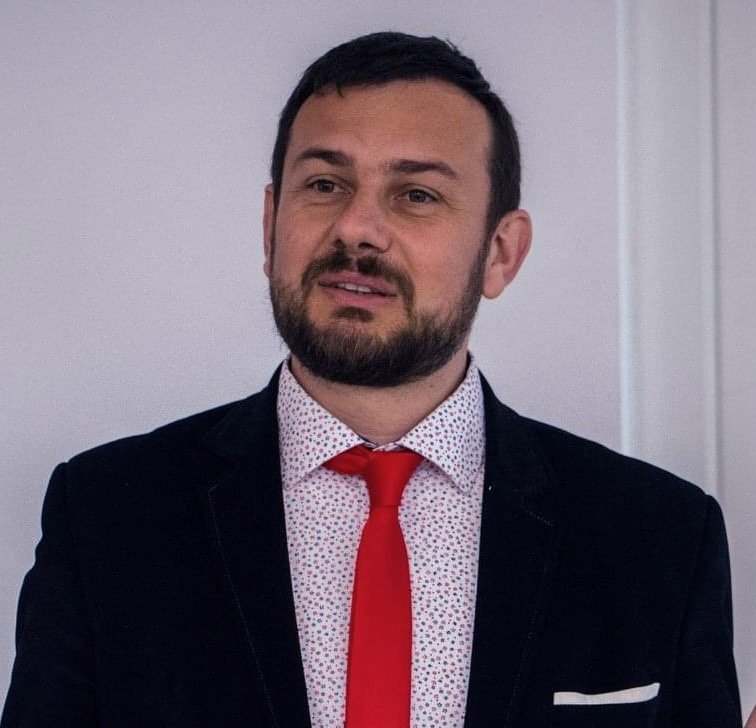 Vajda András néprajzkutató, egyetemi oktató 