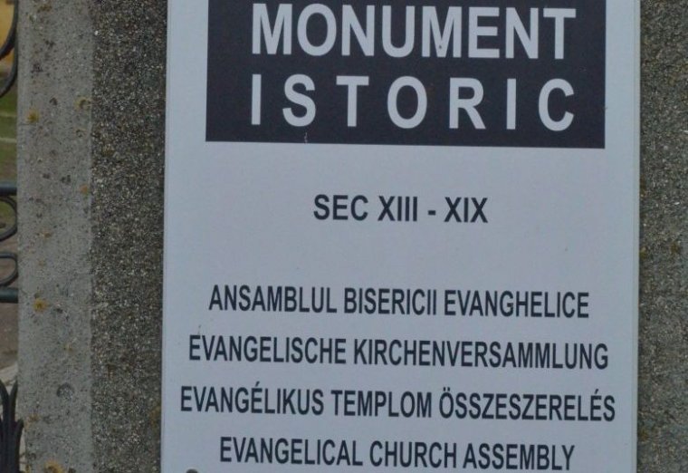 Evangélikus templom összeszerelés