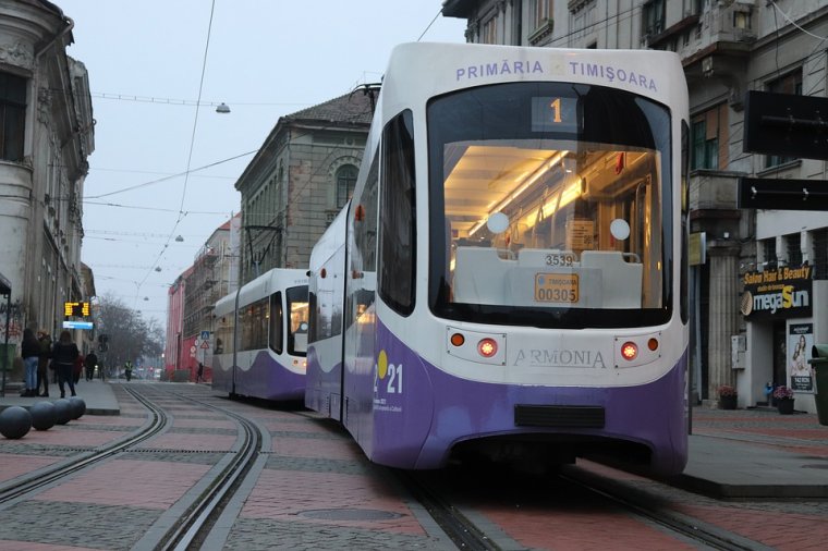 Turistaözönre készülve még a villamosvezetők és a jegyellenőrök is angolul tanulnak Temesváron