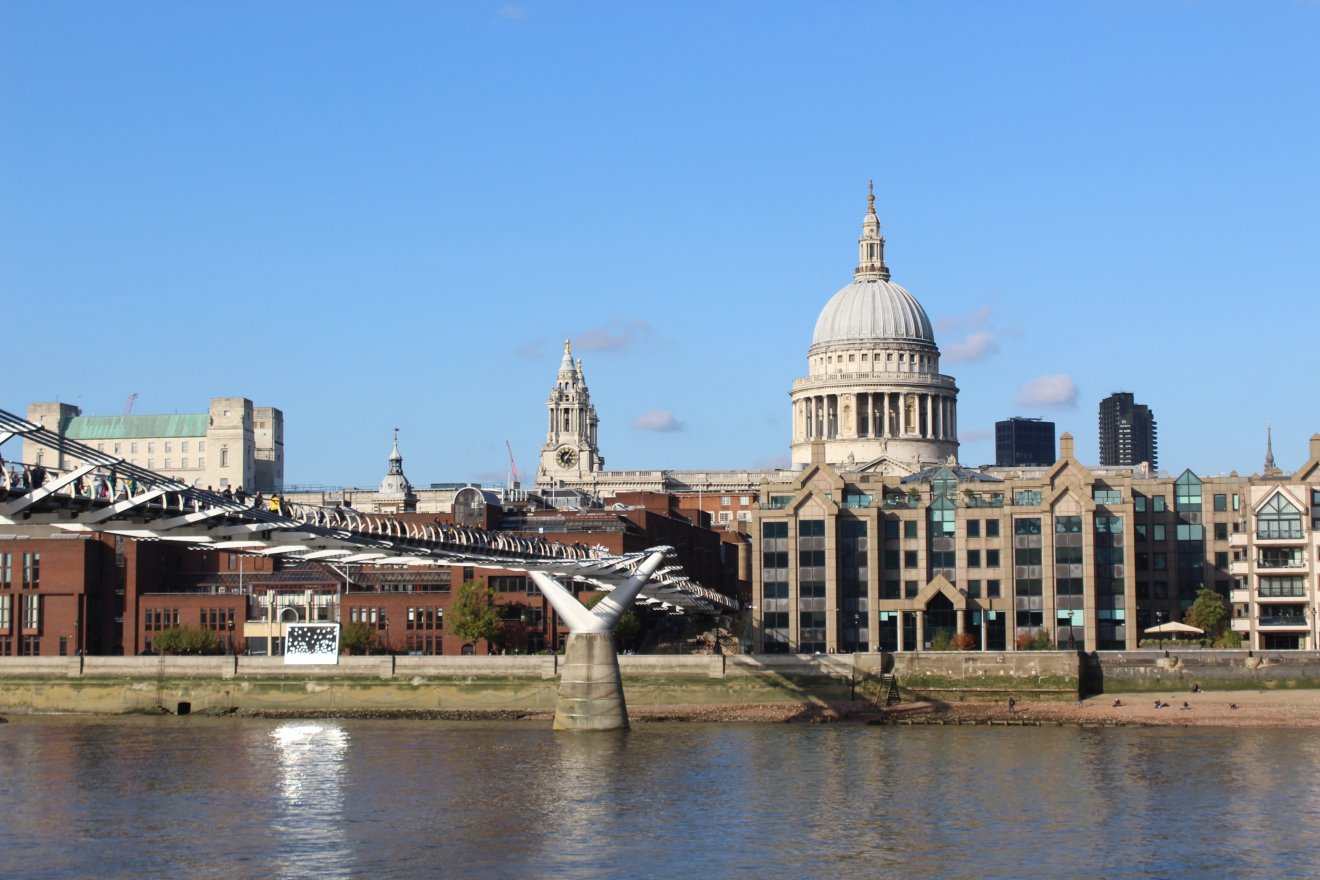 Ezzel az intézkedéssel teljesen megszűntek az Angliába utazók koronavírus-tesztelési kötelezettségei •  Fotó: Tóth Gödri Iringó