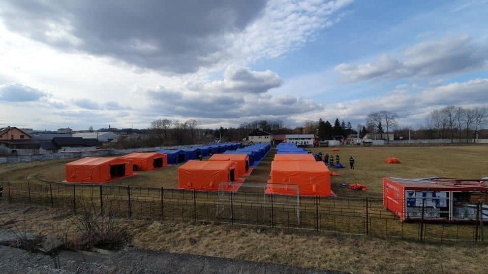 A Suceava megyei Sireten létrehozott menekülttábor •  Fotó: Facebook/Ministerul Afacerilor Interne, Romania