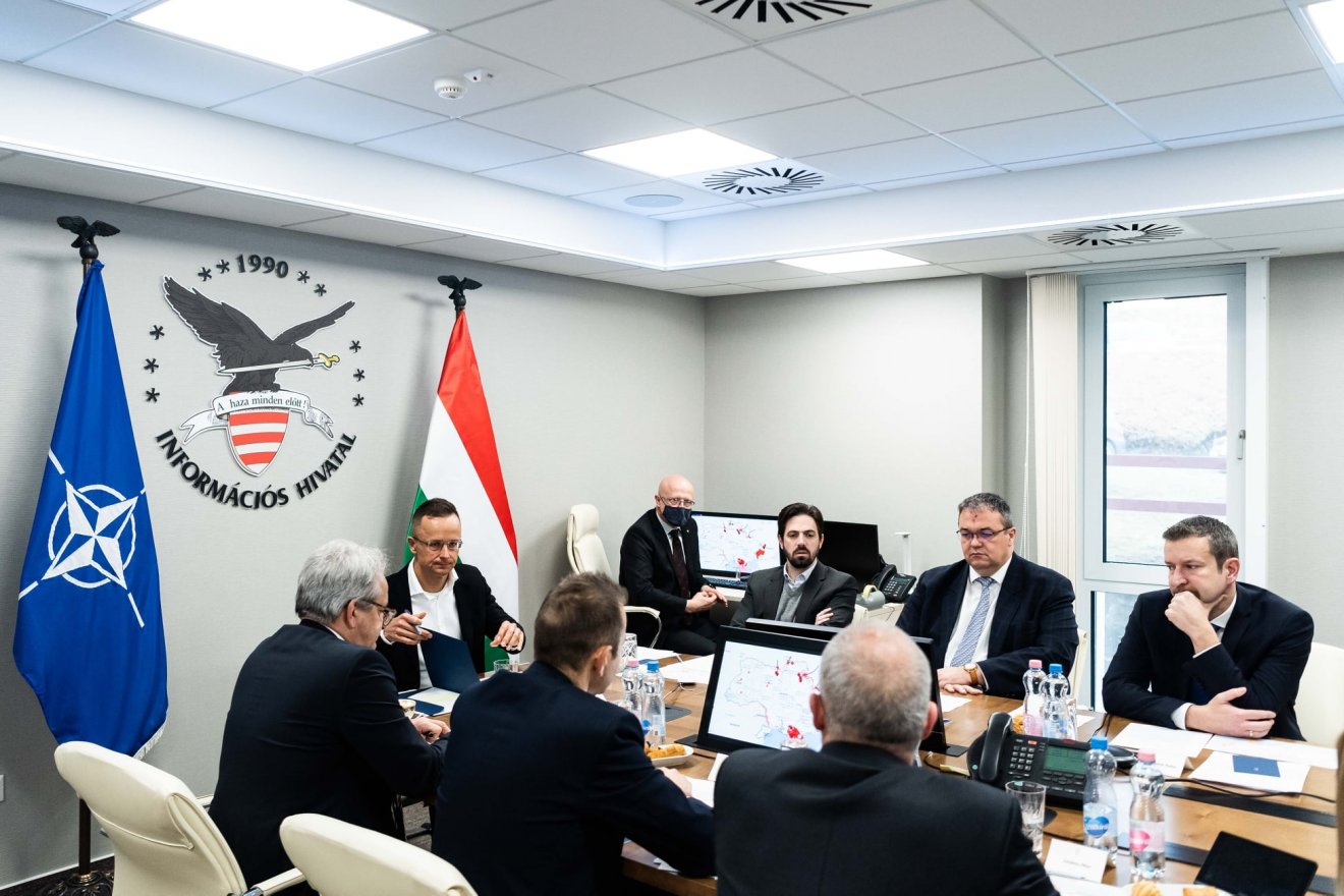 •  Fotó: Facebook/ Szijjártó Péter