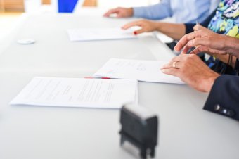 Tisztességtelen gyakorlat miatt újabb bankokat bírságolt a fogyasztóvédelem