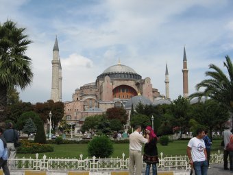 Török hatóságok: hiába figyelmeztette polgárait több nyugati ország, nincs terrorveszély Isztambulban