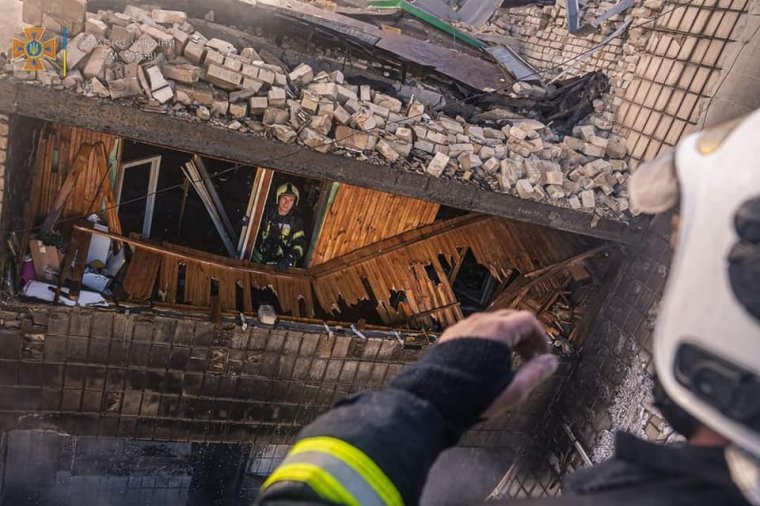 Az oroszok elvághatták Ukrajnát az Azovi-tengertől, egyre több civil áldozatról érkeznek hírek