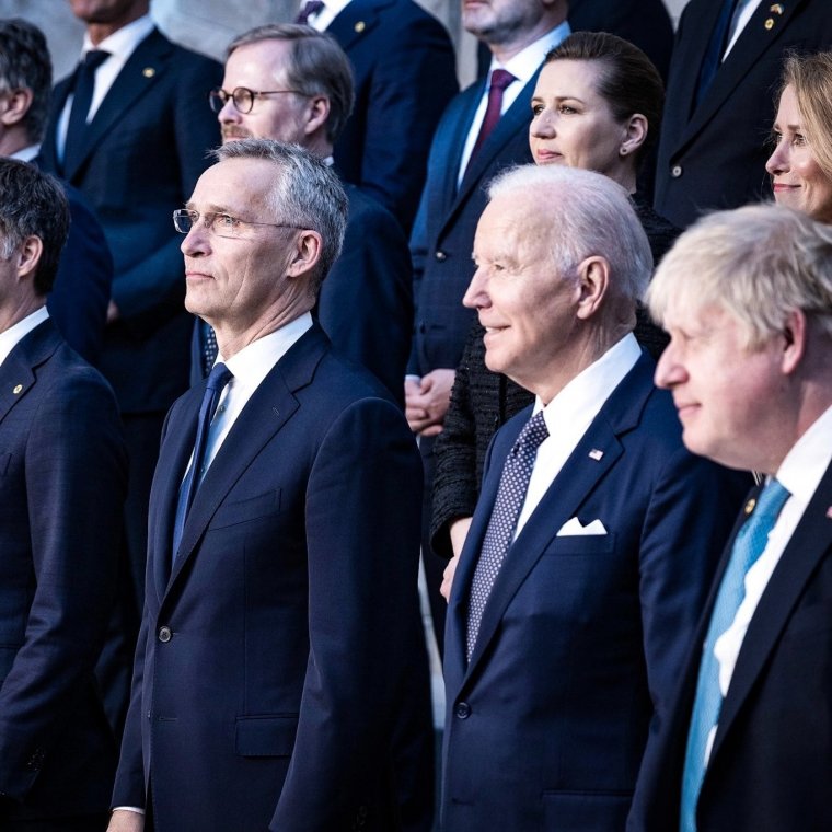 Amerika válaszolna, ha Oroszország vegyi fegyvert vetne be, Moszkva bírálja a NATO-t