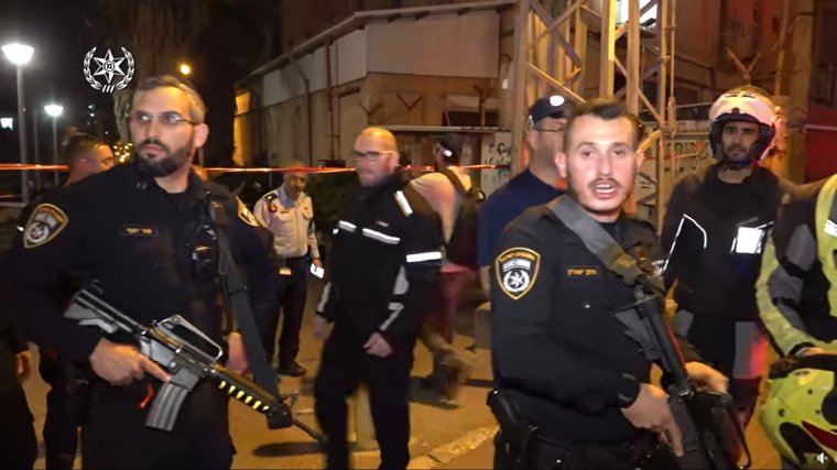 Merényletet követtek el Tel Aviv egyik elővárosában, többen életüket vesztették