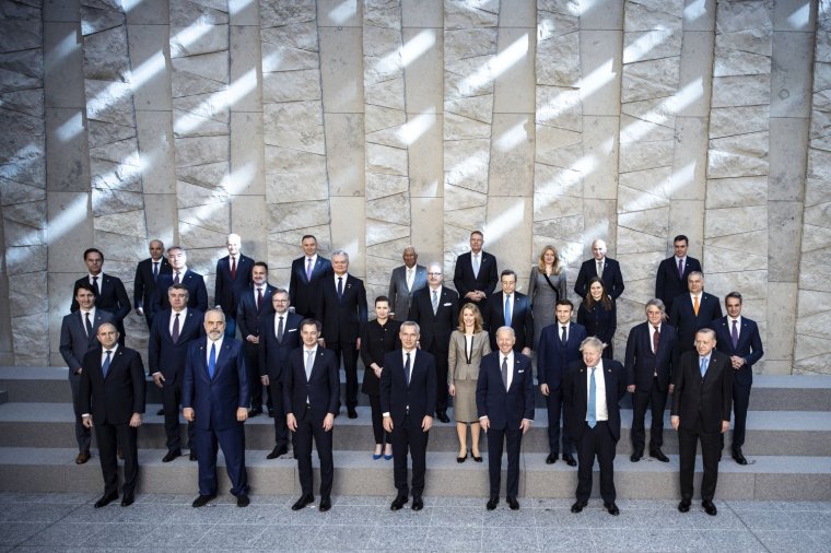 Stoltenberg szerint megvan a NATO-egység Ukrajna mellett, Zelenszkij másként látja