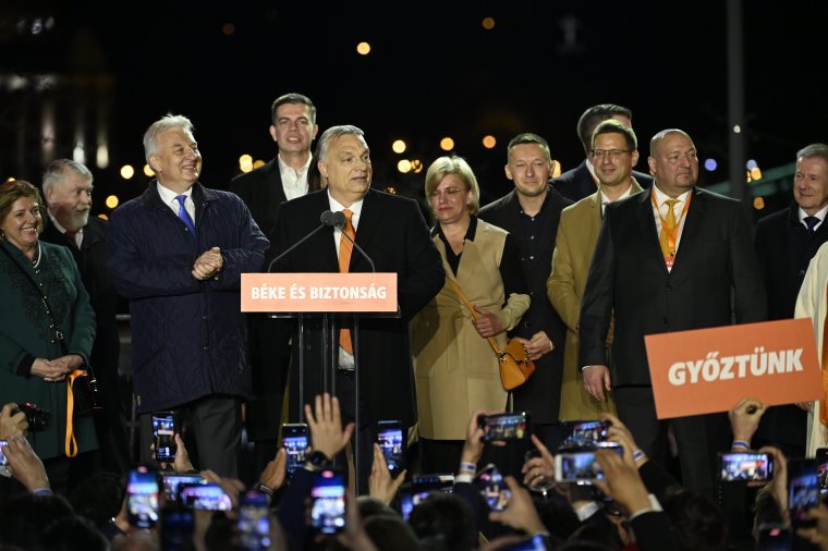 Orbán Viktor: akkora győzelmet arattunk, hogy a Holdról is látszik