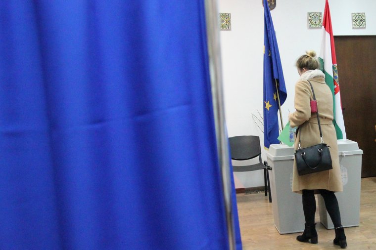 Újabb Fidesz-kétharmad, folytatódó nemzetpolitika? Az országgyűlési választások eredményeiről a Krónika Live-ban