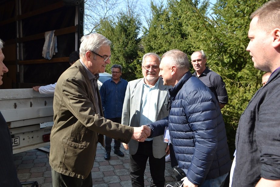 Balogh János és Vincze Istvánelöljárók, illetve Babják Zoltán, Beregszász polgármestere fogadták a küldöttséget •  Fotó: Erdélyi Magyar Nemzeti Tanács