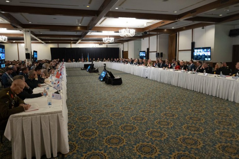 Dîncu az Ukrajna önvédelmét szolgáló konzultációs fórumon a suceavai humanitárius központot dicsérte