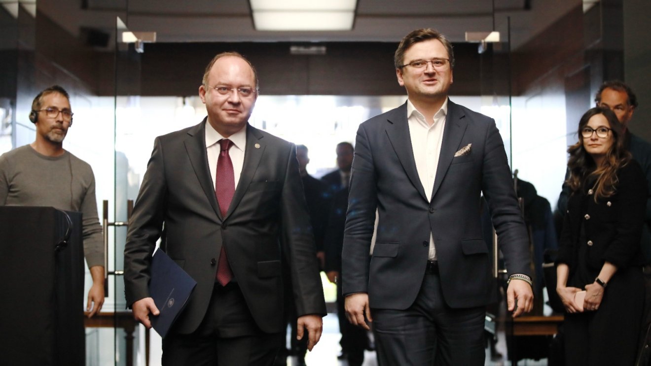 Bogdan Aurescu és Dmitro Kuleba a bukaresti találkozón •  Fotó: Mae.gov.ro
